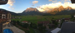 Archiv Foto Webcam Panoramablick Zugspitze 19:00