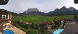 Archiv Foto Webcam Panoramablick Zugspitze 12:00