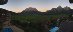 Archiv Foto Webcam Panoramablick Zugspitze 19:00