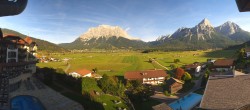 Archiv Foto Webcam Panoramablick Zugspitze 15:00