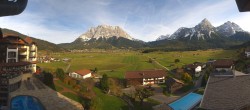 Archiv Foto Webcam Panoramablick Zugspitze 13:00