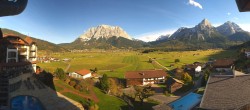Archiv Foto Webcam Panoramablick Zugspitze 13:00