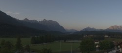 Archiv Foto Webcam Krün: Tourist-Information 05:00