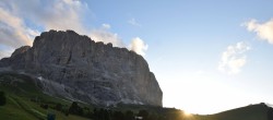 Archiv Foto Webcam Gipfel Langkofel, Berghotel Piz Seteur 19:00