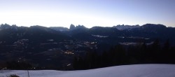 Archiv Foto Webcam Panoramablick Dolomiten 06:00