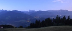 Archiv Foto Webcam Panoramablick Dolomiten 03:00