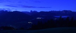 Archiv Foto Webcam Panoramablick Dolomiten 03:00