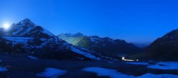 Archived image Webcam Kühtai - Chair lift Wiesbergbahn 03:00