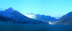 Archived image Webcam Kühtai - Chair lift Wiesbergbahn 03:00
