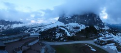 Archived image Webcam Val Gardena - View Ciampinoi top station 19:00