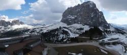Archiv Foto Webcam Gröden: Ausblick Ciampinoi 15:00