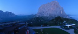 Archiv Foto Webcam Gröden: Ausblick Ciampinoi 03:00