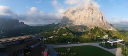Archiv Foto Webcam Gröden: Ausblick Ciampinoi 05:00
