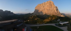 Archiv Foto Webcam Gröden: Ausblick Ciampinoi 05:00
