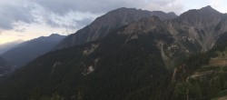 Archiv Foto Webcam Checrouit Panoramablick, Courmayeur 05:00