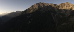 Archiv Foto Webcam Checrouit Panoramablick, Courmayeur 06:00