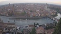 Archived image Webcam Castel San Pietro - View of Verona 23:00