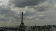 Archiv Foto Webcam Panorama Paris: Blick auf den Eiffelturm 11:00