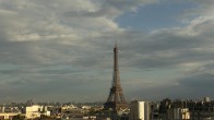 Archiv Foto Webcam Panorama Paris: Blick auf den Eiffelturm 19:00