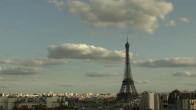 Archiv Foto Webcam Panorama Paris: Blick auf den Eiffelturm 19:00