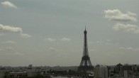 Archiv Foto Webcam Panorama Paris: Blick auf den Eiffelturm 13:00