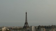 Archiv Foto Webcam Panorama Paris: Blick auf den Eiffelturm 19:00