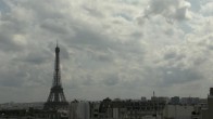 Archiv Foto Webcam Panorama Paris: Blick auf den Eiffelturm 15:00