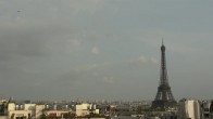 Archiv Foto Webcam Panorama Paris: Blick auf den Eiffelturm 19:00