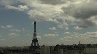 Archiv Foto Webcam Panorama Paris: Blick auf den Eiffelturm 15:00