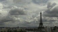 Archiv Foto Webcam Panorama Paris: Blick auf den Eiffelturm 15:00