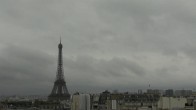 Archiv Foto Webcam Panorama Paris: Blick auf den Eiffelturm 13:00