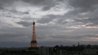 Archiv Foto Webcam Panorama Paris: Blick auf den Eiffelturm 23:00