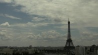 Archiv Foto Webcam Panorama Paris: Blick auf den Eiffelturm 13:00