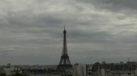 Archiv Foto Webcam Panorama Paris: Blick auf den Eiffelturm 17:00