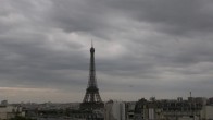 Archiv Foto Webcam Panorama Paris: Blick auf den Eiffelturm 19:00