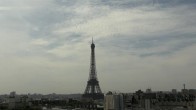 Archiv Foto Webcam Panorama Paris: Blick auf den Eiffelturm 11:00