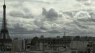 Archiv Foto Webcam Panorama Paris: Blick auf den Eiffelturm 15:00