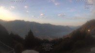 Archived image Webcam Cimetta: Mountain Hut Colmanicchio 05:00