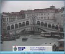 Archived image Webcam Rialto Bridge in Venice 02:00