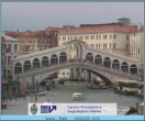 Archived image Webcam Rialto Bridge in Venice 17:00