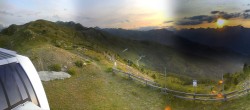 Archiv Foto Webcam Thyon: Bergstation Etherolla Gondel 19:00