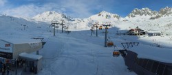 Archived image Webcam Samnaun: View from Alp Trida to Viderjoch 09:00