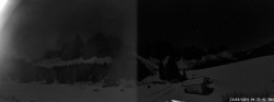 Archived image Webcam Mountain Hut Geisleralm - View to Geislerspitzen 03:00