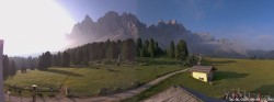 Archiv Foto Webcam Geislerspitzen - Blick von der Geisleralm 06:00