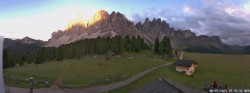 Archiv Foto Webcam Geislerspitzen - Blick von der Geisleralm 19:00