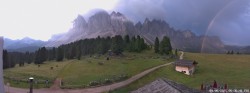 Archiv Foto Webcam Geislerspitzen - Blick von der Geisleralm 05:00