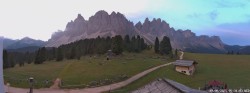 Archiv Foto Webcam Geislerspitzen - Blick von der Geisleralm 05:00