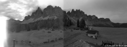 Archiv Foto Webcam Geislerspitzen - Blick von der Geisleralm 05:00