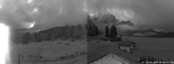 Archived image Webcam Mountain Hut Geisleralm - View to Geislerspitzen 06:00