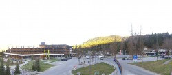 Archived image Webcam Ehrwald: Base Station Tiroler Zugspitzbahn 07:00